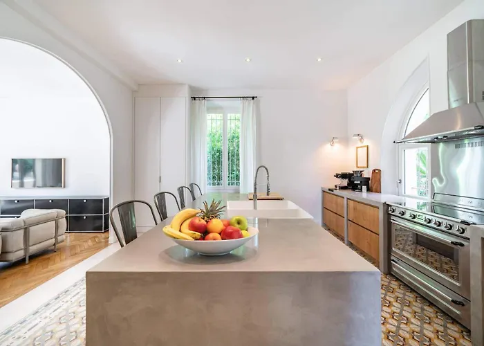 Les Orangers Villa *
